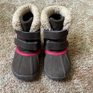 Gymboree Velcro Snow boots!